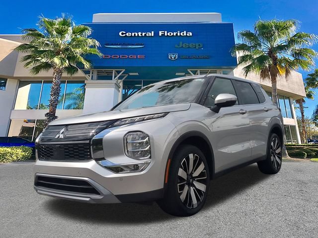 Used 2025 Mitsubishi Outlander SE FWD image 9
