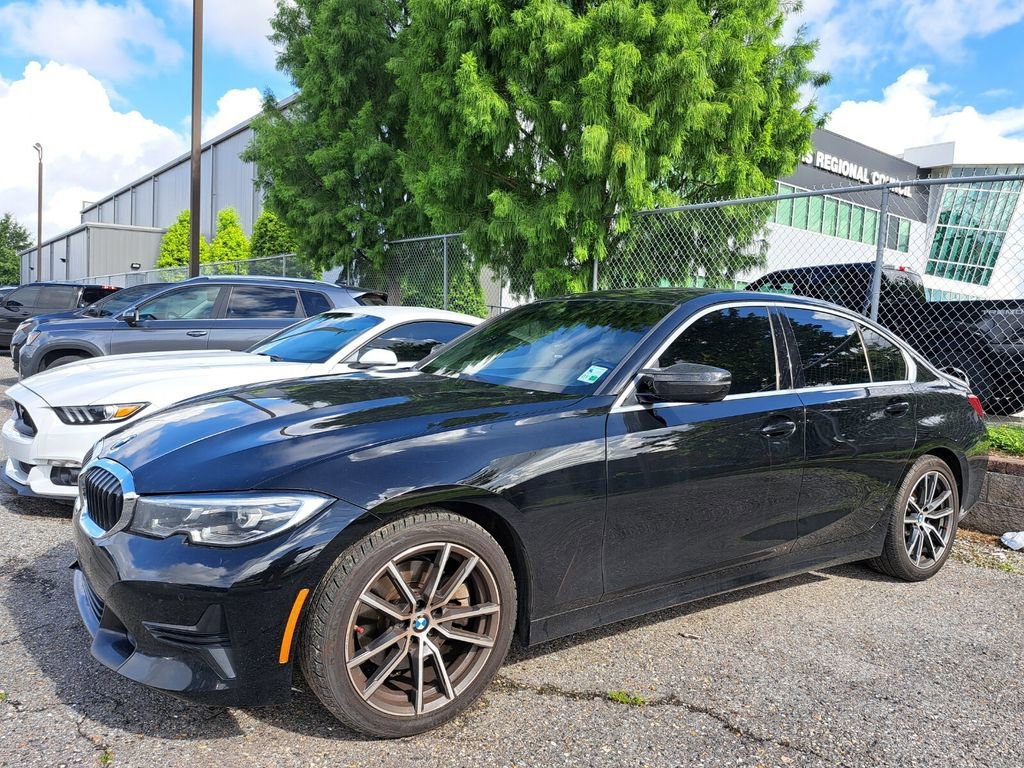 Used 2020 BMW 330i Sedan w/ Premium Package RWD image 1