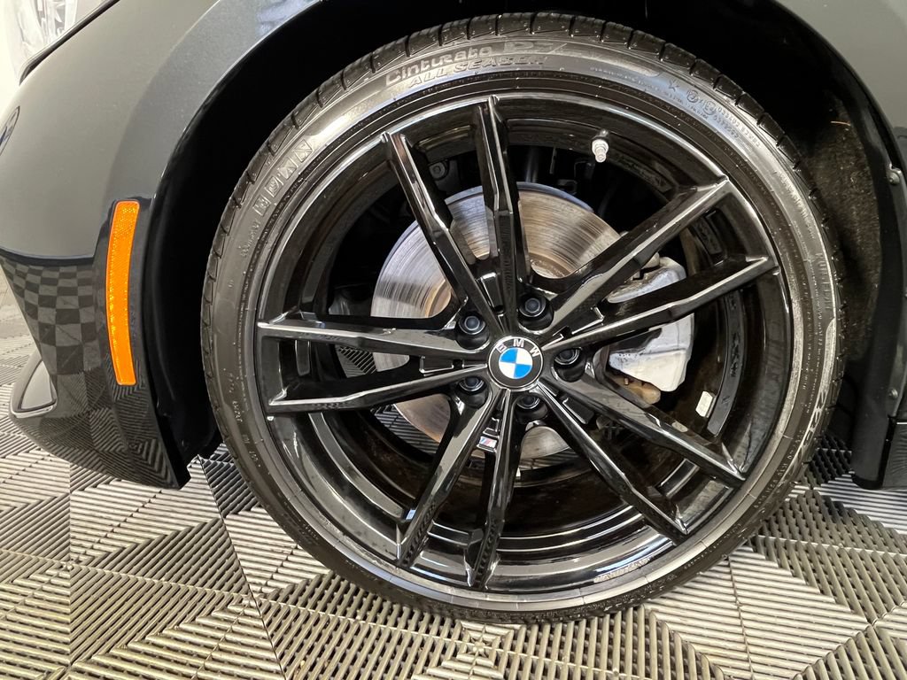 Used 2024 BMW 330i xDrive Sedan w/ M Sport Package AWD/4WD image 14