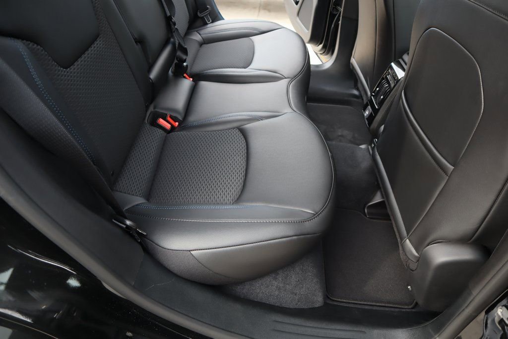 New 2026 Jeep Compass Latitude AWD/4WD image 14