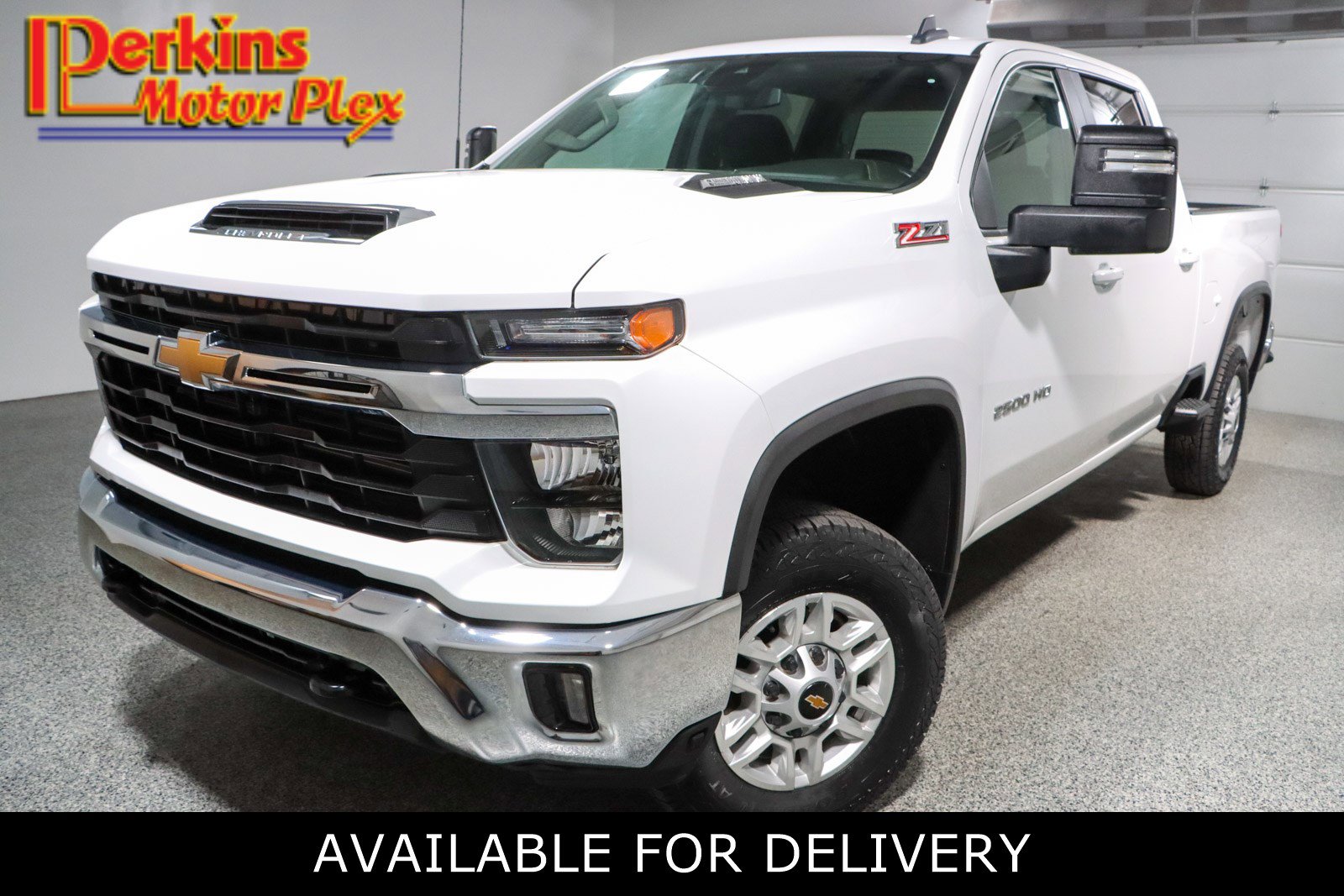 Used 2024 Chevrolet Silverado 2500 LT w/ Convenience Package AWD/4WD image 1