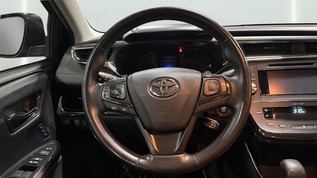 Used 2013 Toyota Avalon XLE Touring image 30