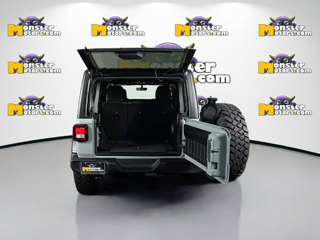 Used 2023 Jeep Wrangler Willys image 26
