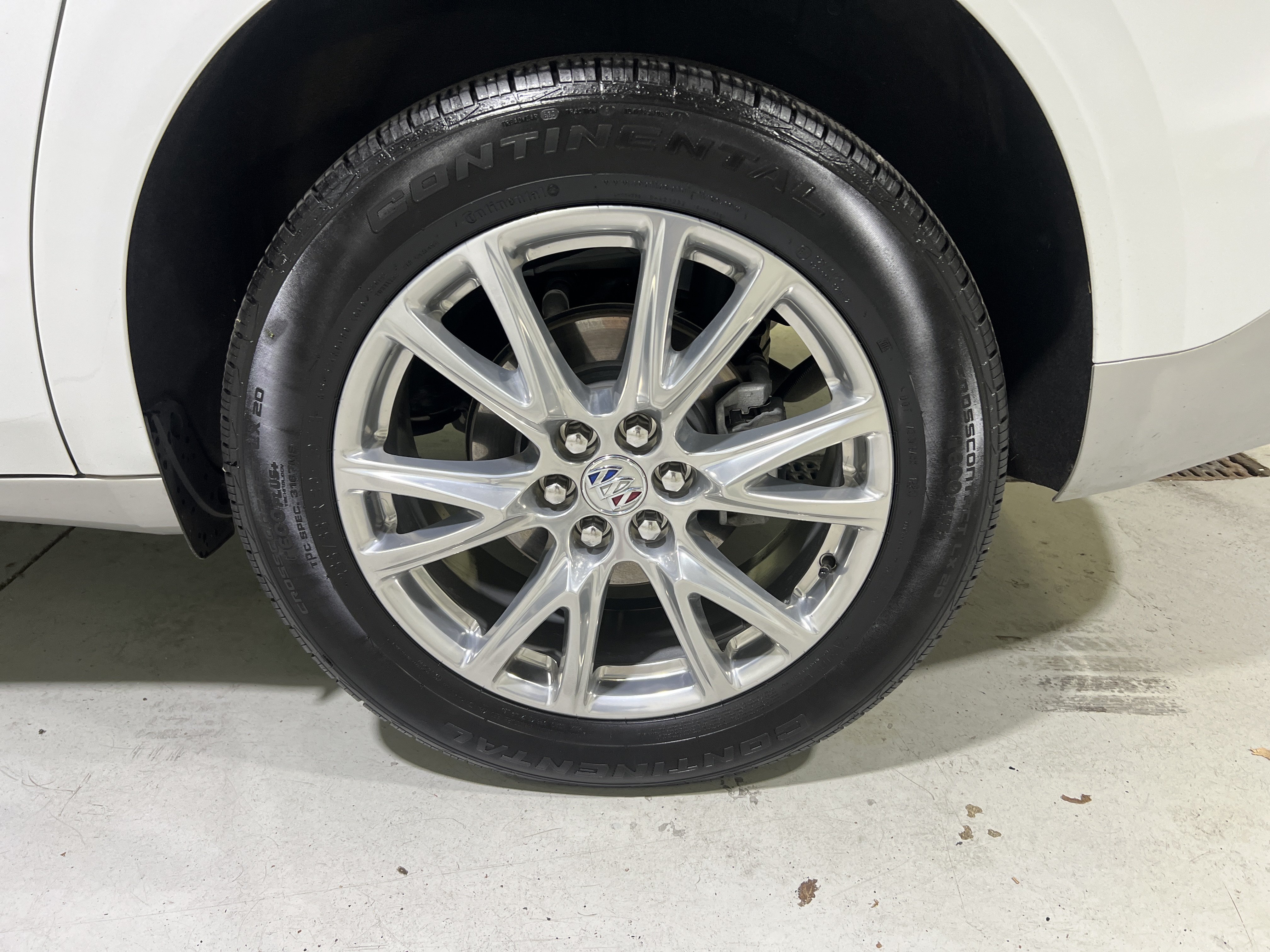 Certified 2023 Buick Enclave Essence w/ Experience Buick Package FWD image 13