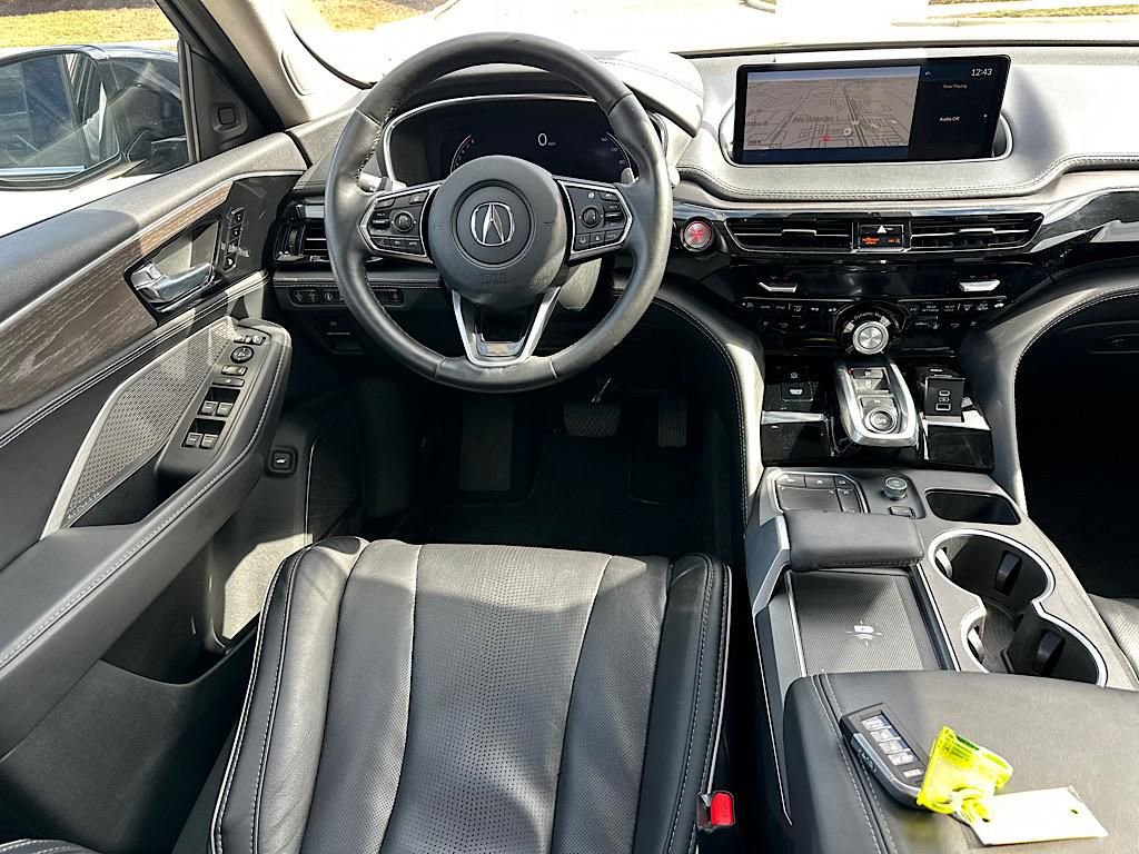 Used 2023 Acura MDX SH-AWD w/ Advance Package image 21