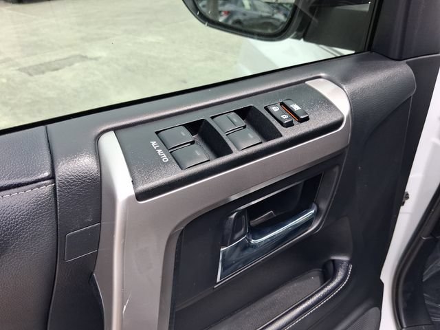 Used 2024 Toyota 4Runner SR5 Premium w/ Moonroof Package RWD image 15