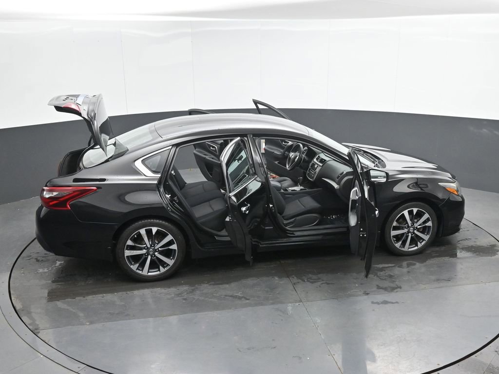 Used 2017 Nissan Altima 2.5 SR FWD image 27