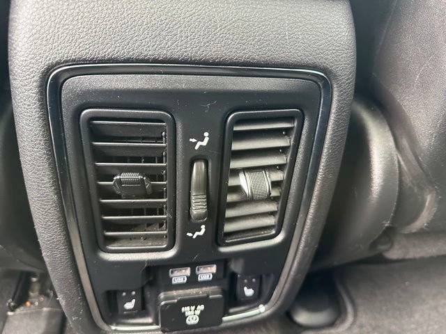 Used 2015 Jeep Grand Cherokee Overland AWD/4WD image 16