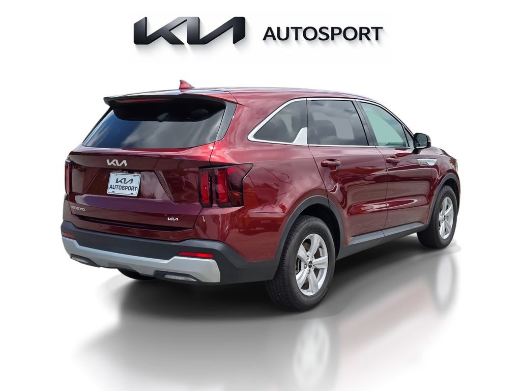 Certified 2025 Kia Sorento LX FWD image 8