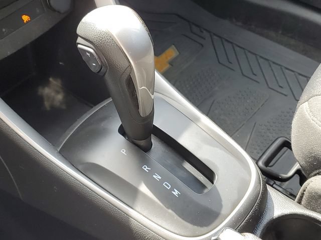Used 2020 Chevrolet Trax LT FWD image 17
