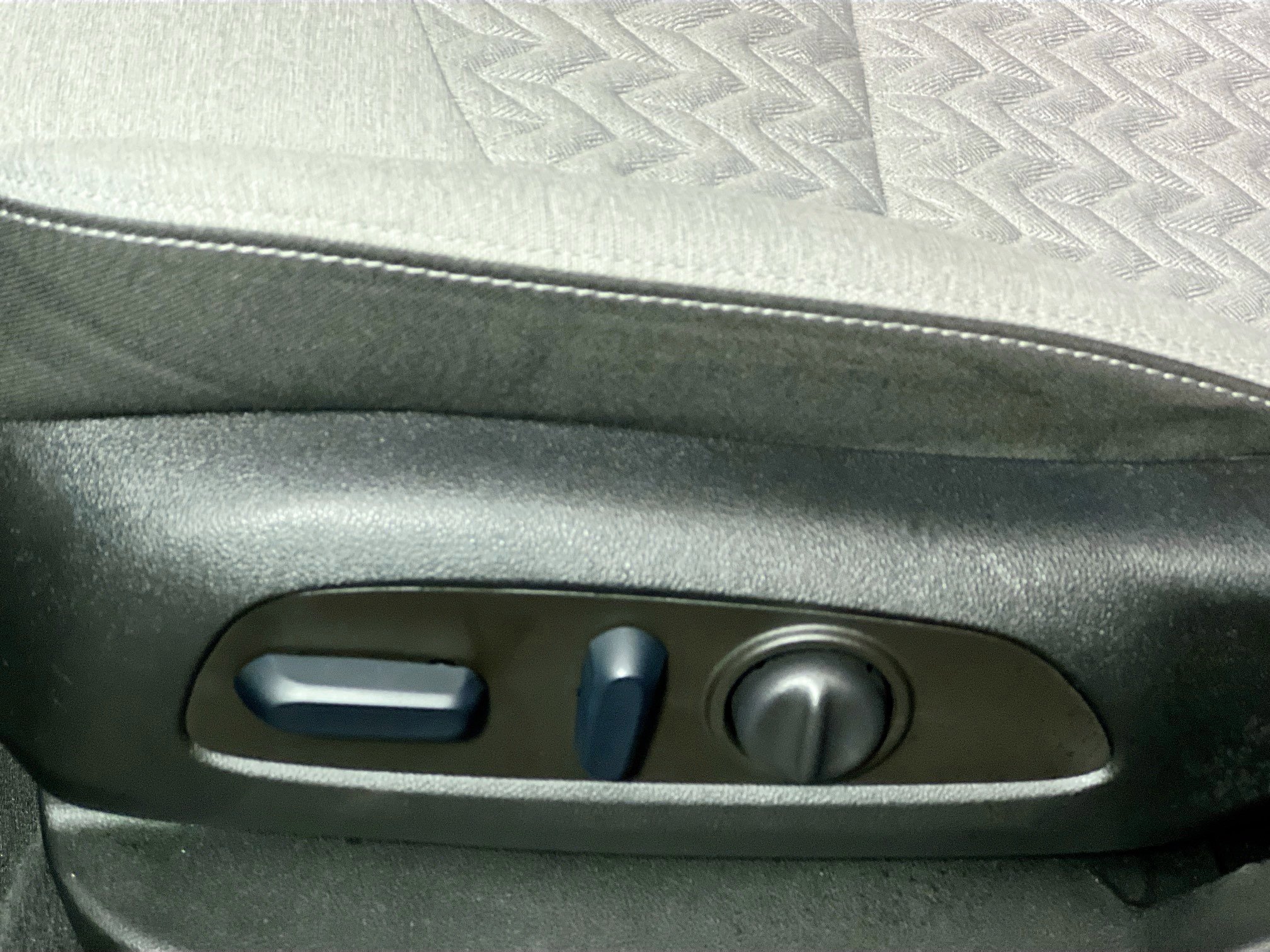 Used 2023 Chevrolet Equinox LS w/ LS Convenience Package image 15