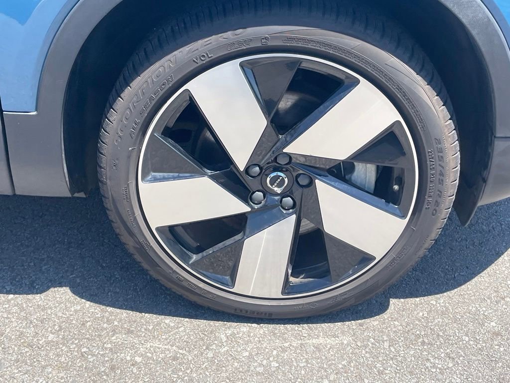 Used 2023 Volvo C40 P8 Recharge Ultimate w/ Protection Package Premier AWD/4WD image 29
