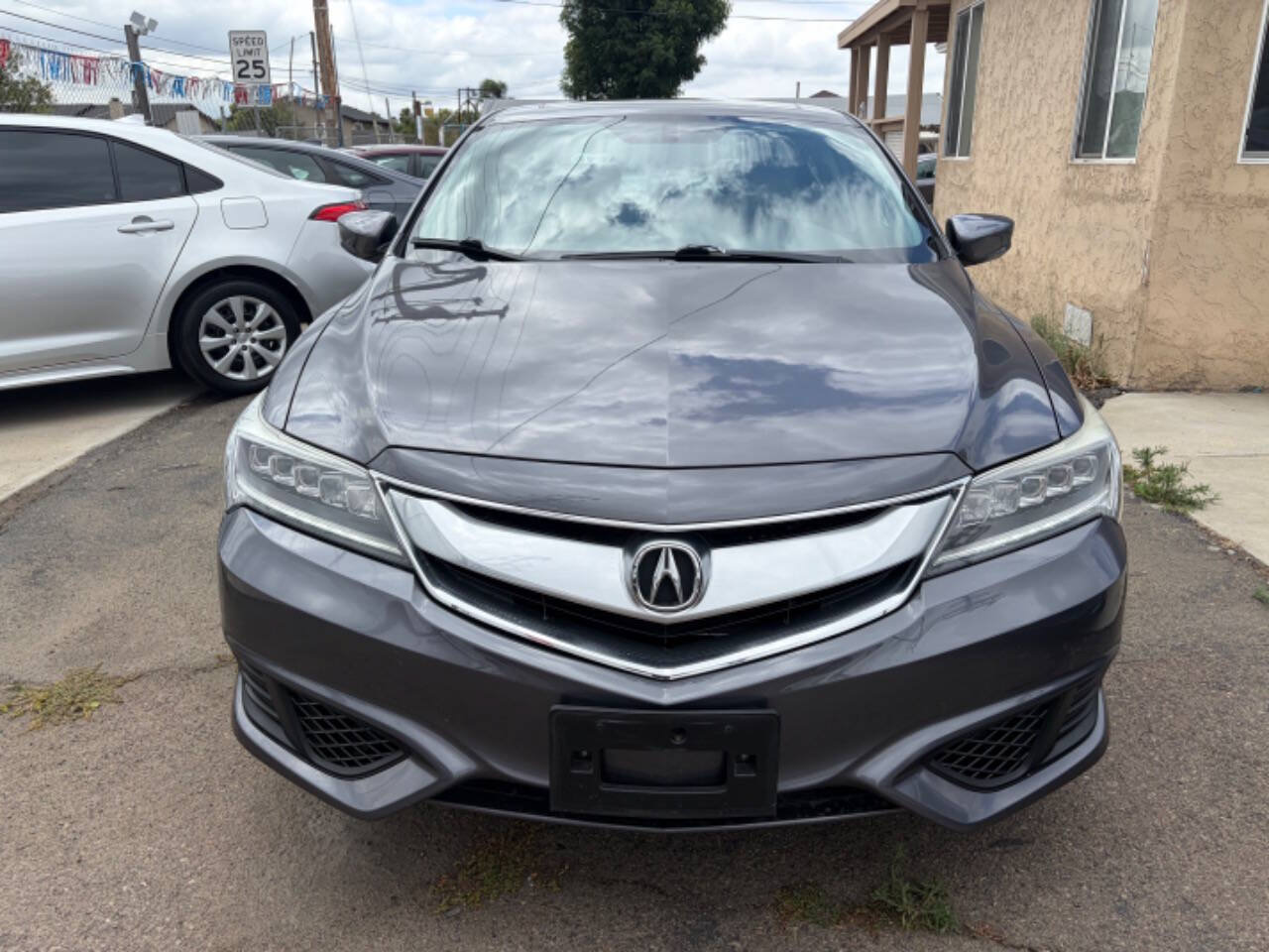 Used 2017 Acura ILX FWD image 8