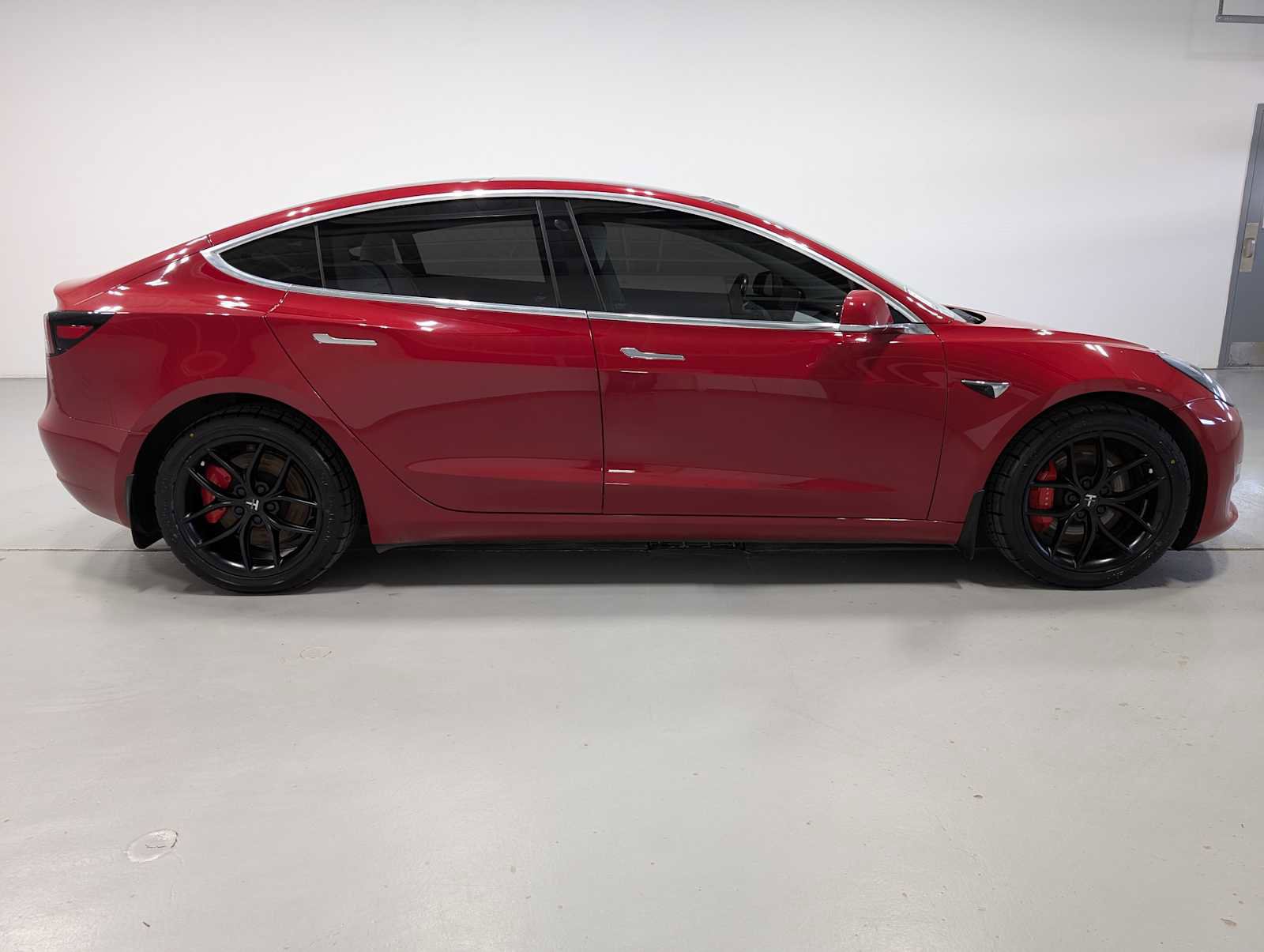 Used 2018 Tesla Model 3 Long Range image 7