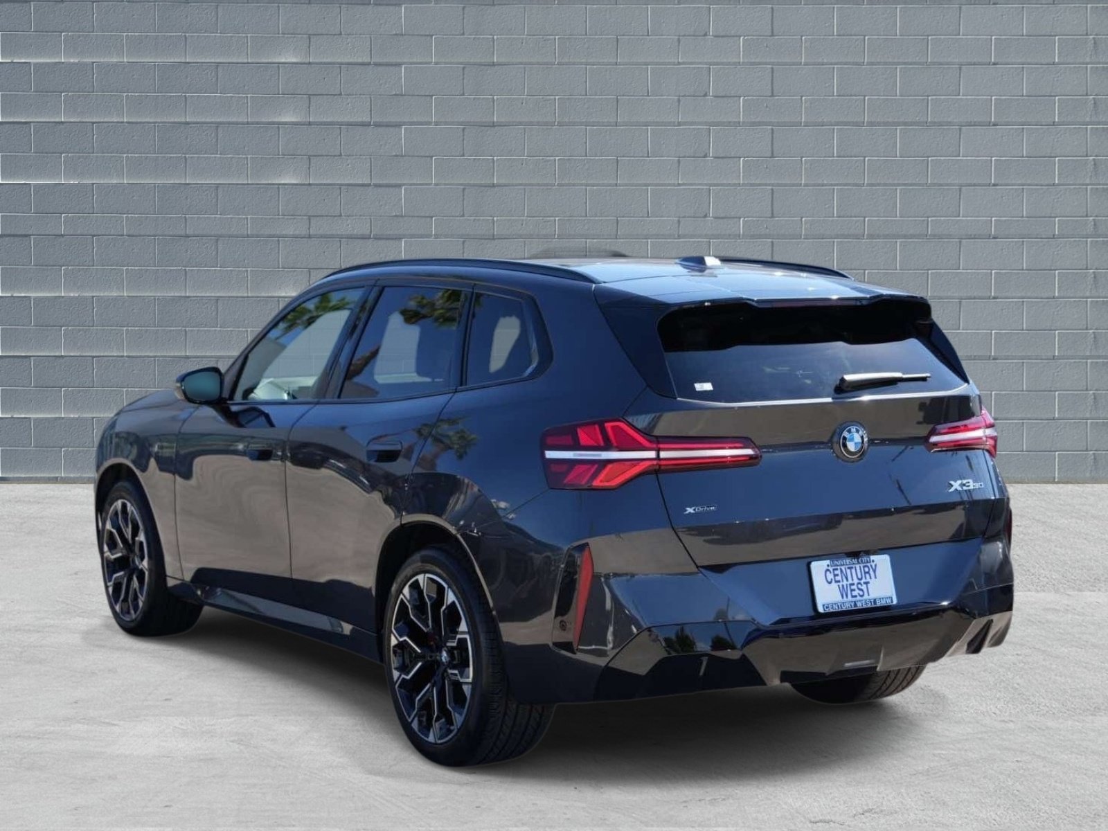 Used 2026 BMW X3 xDrive30i w/ M Sport Package AWD/4WD image 3