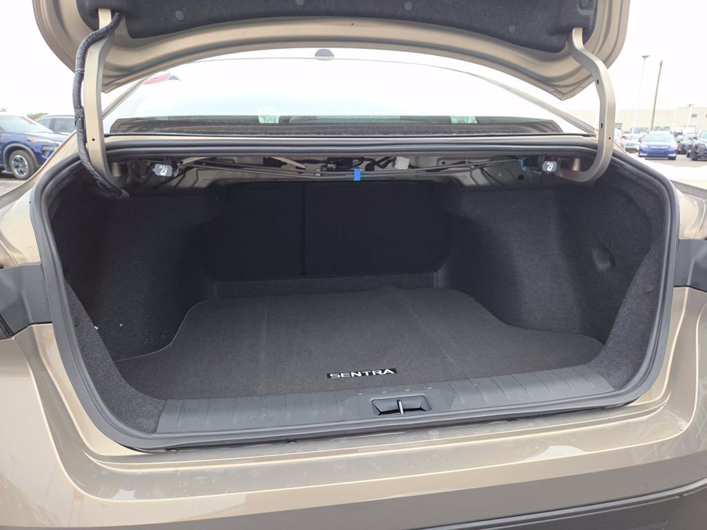 New 2026 Nissan Sentra SV w/ SV Convenience Package FWD image 11