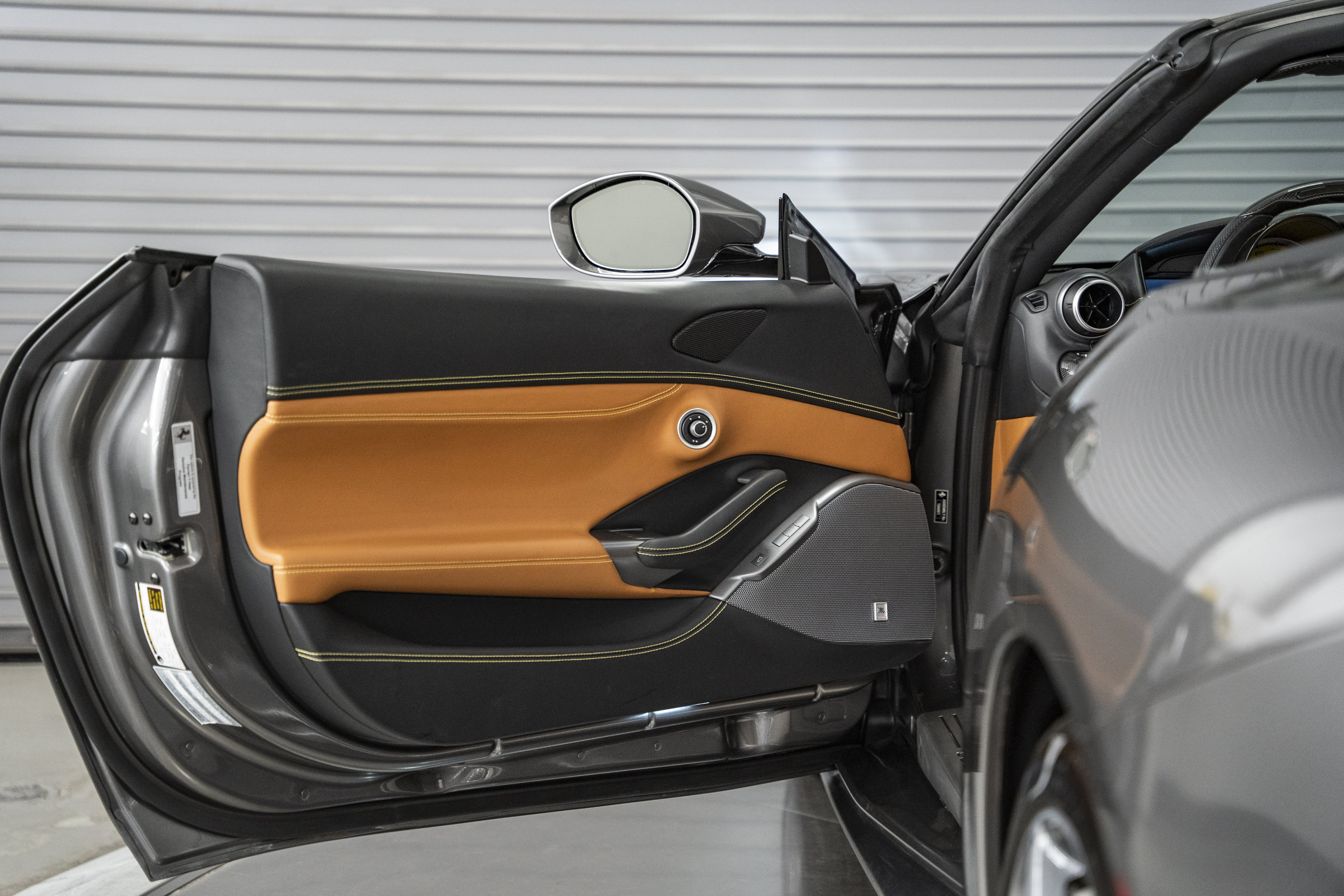 Used 2022 Ferrari Portofino M RWD image 19