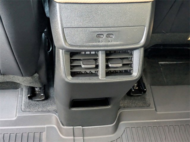 New 2026 Chevrolet Equinox ACTIV w/ Safety and Technology Package image 30