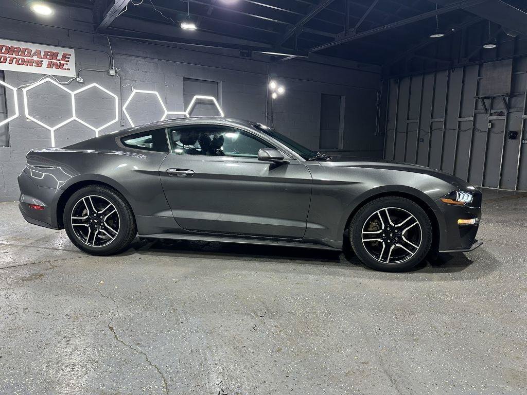 Used 2018 Ford Mustang Premium RWD image 6