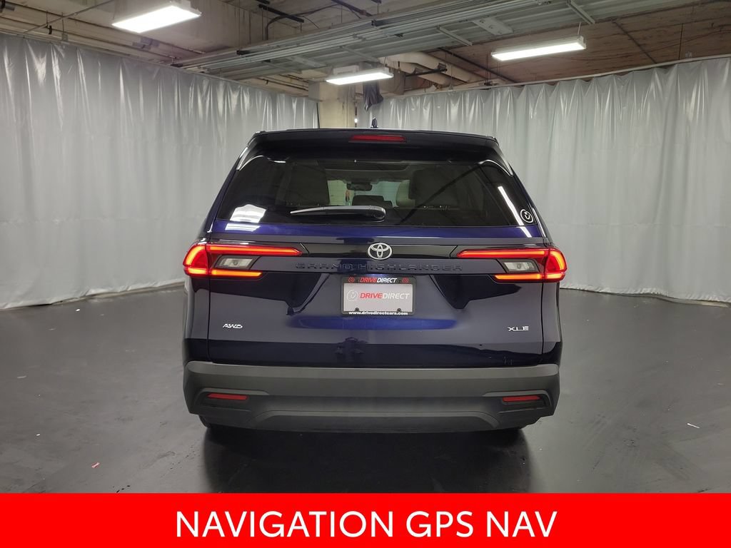 Used 2024 Toyota Grand Highlander AWD image 7