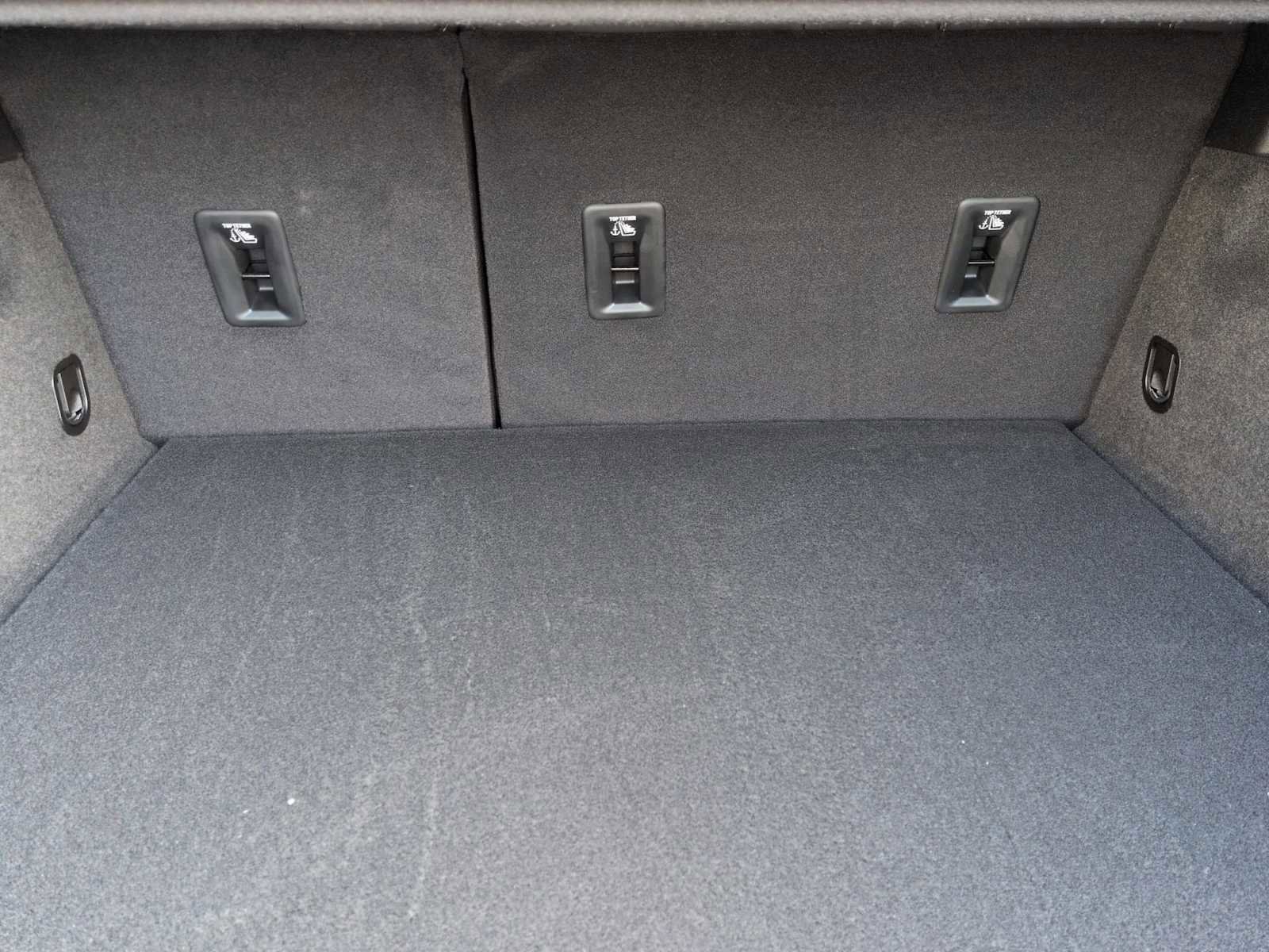 New 2025 Cadillac XT4 Premium Luxury image 26