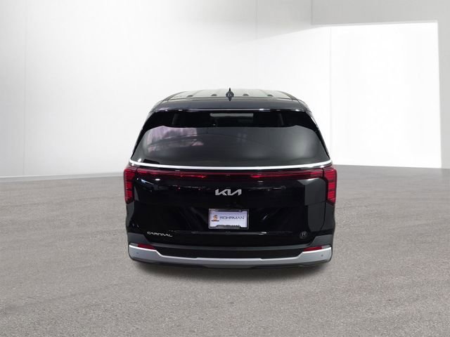 Used 2025 Kia Carnival FWD image 39