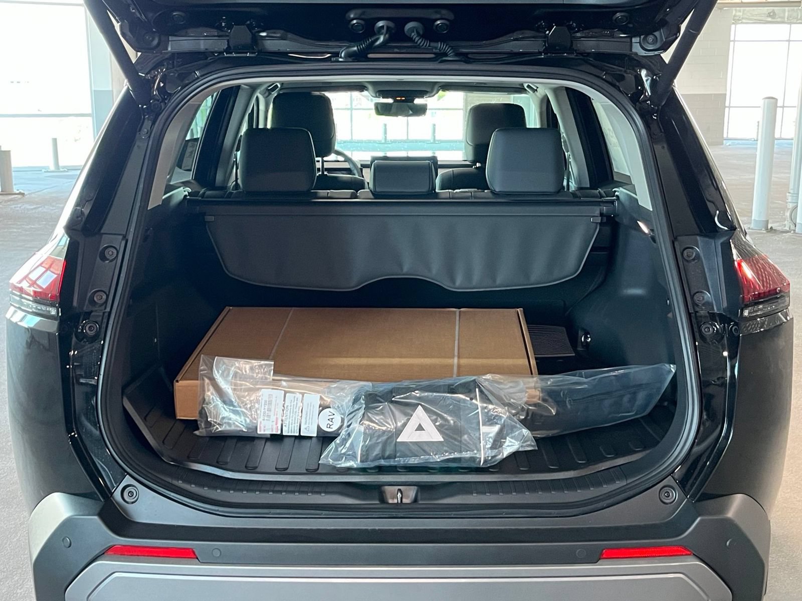 New 2026 Toyota RAV4 Limited AWD/4WD image 9