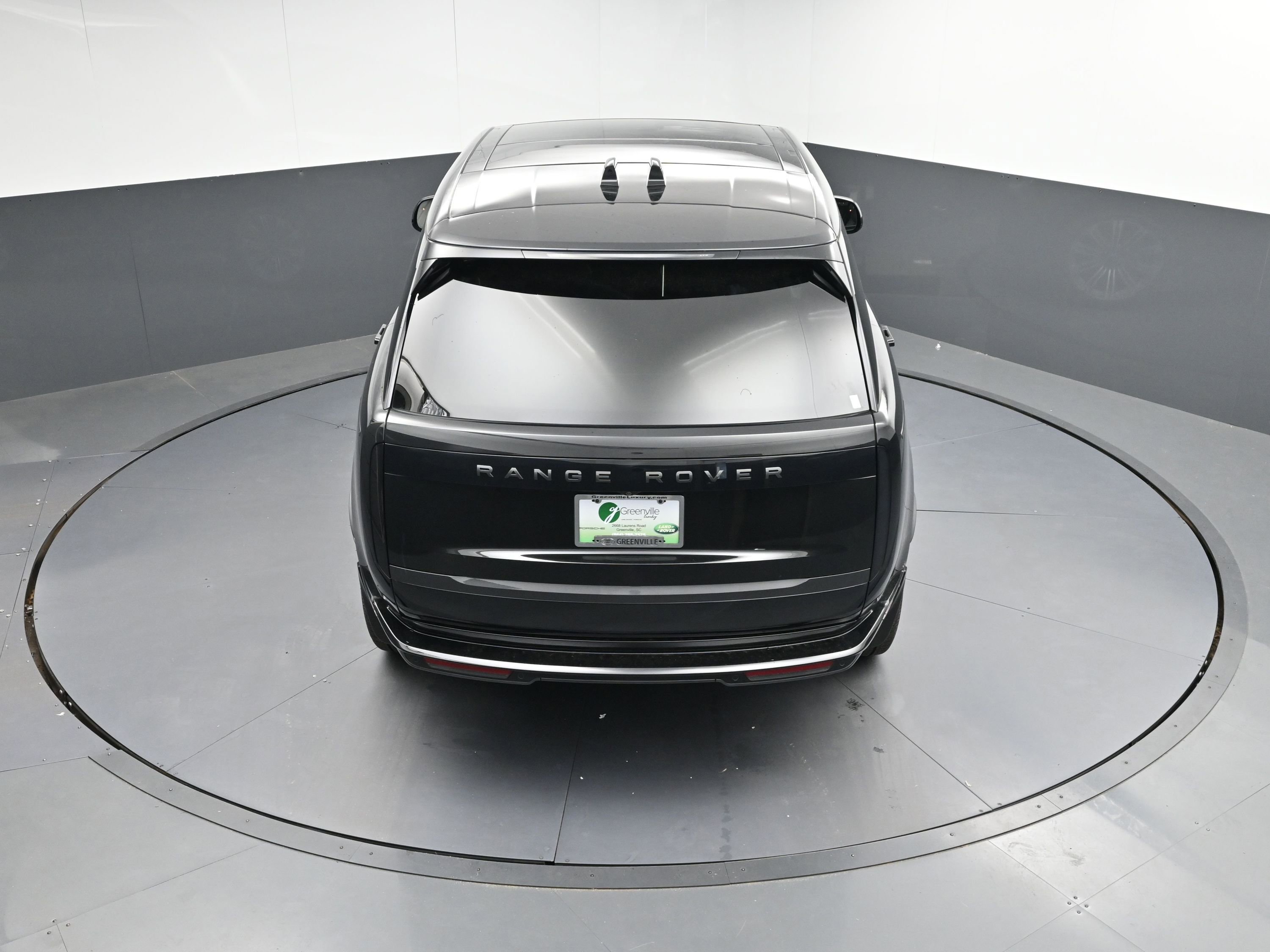 New 2025 Land Rover Range Rover SE image 32