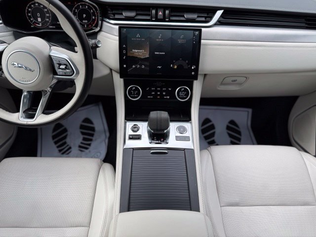 Used 2024 Jaguar F-PACE R-Dynamic S AWD/4WD image 26