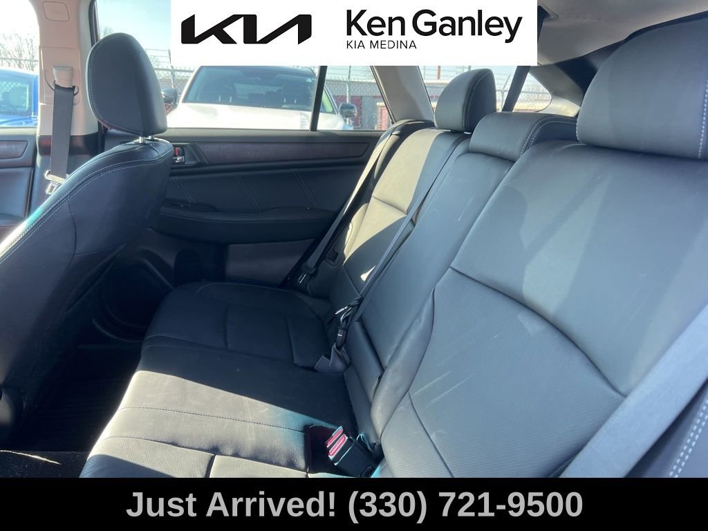 Used 2018 Subaru Outback 3.6R Limited AWD/4WD image 10