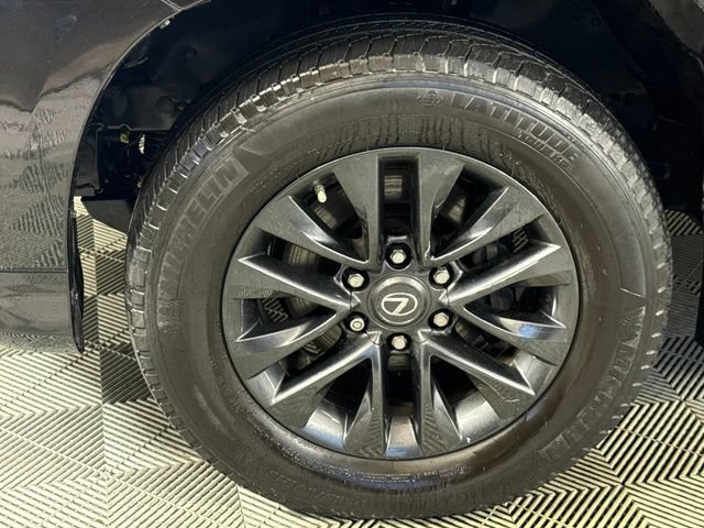 Certified 2022 Lexus GX 460 Premium w/ Premium Plus Package AWD/4WD image 16