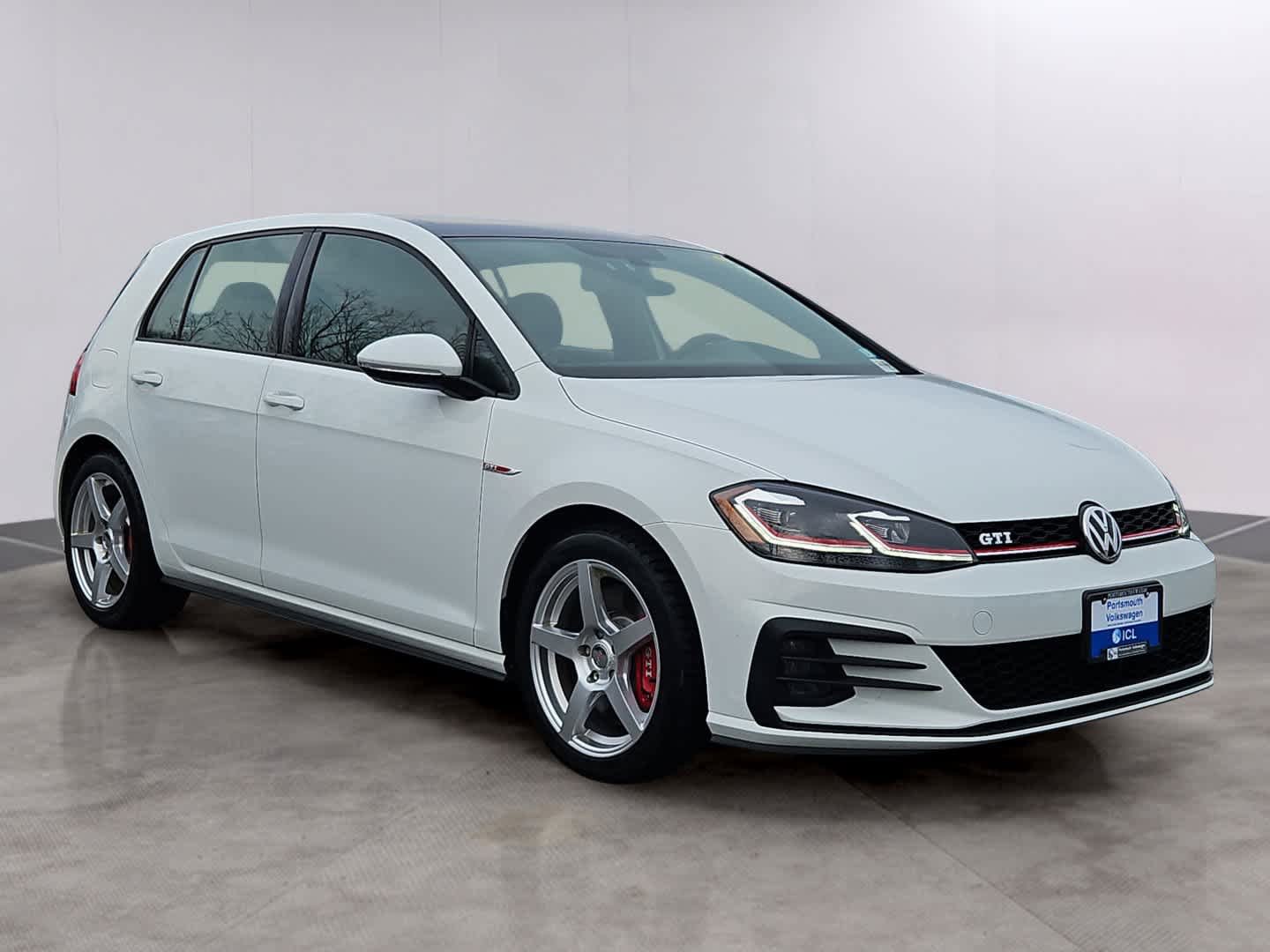 Used 2018 Volkswagen GTI SE w/ SE Leather Package image 8