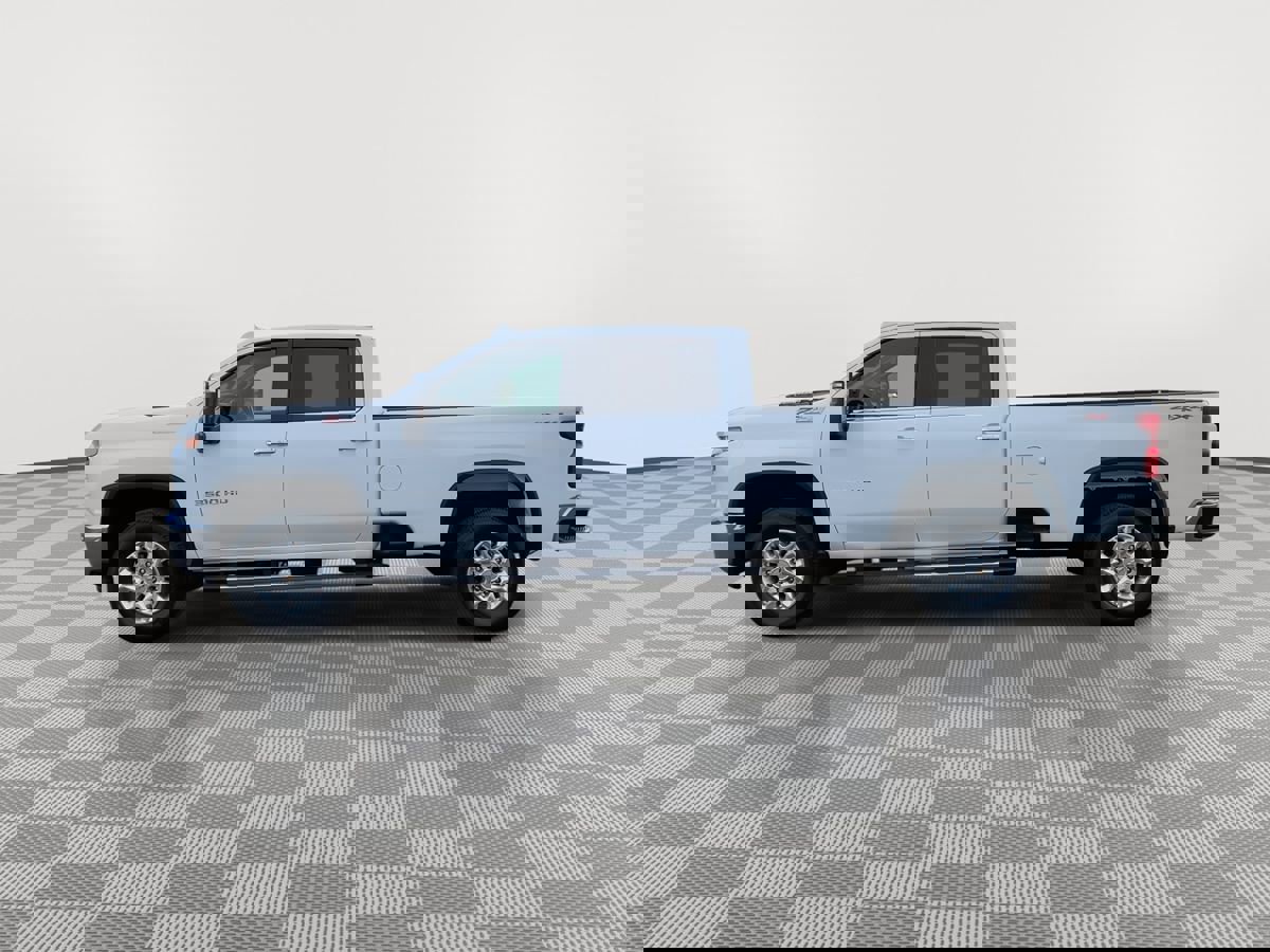 Used 2021 Chevrolet Silverado 3500 LTZ w/ LTZ Convenience Package image 4