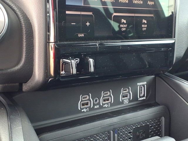 New 2026 RAM 1500 Laramie w/ Night Edition AWD/4WD image 9