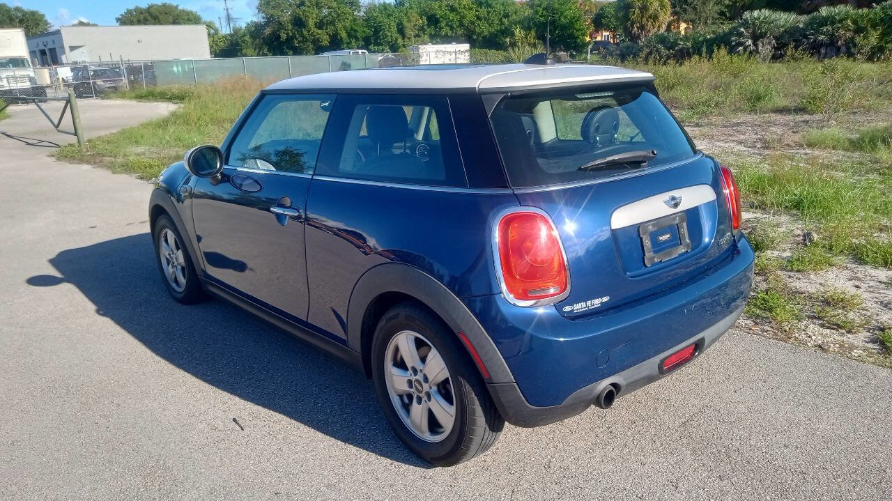 Used 2015 MINI Cooper 2-Door Hardtop image 8