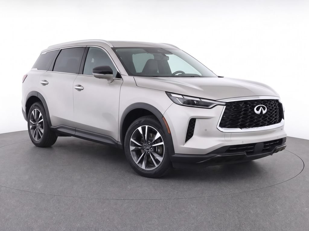 Used 2025 INFINITI QX60 Luxe AWD/4WD image 2