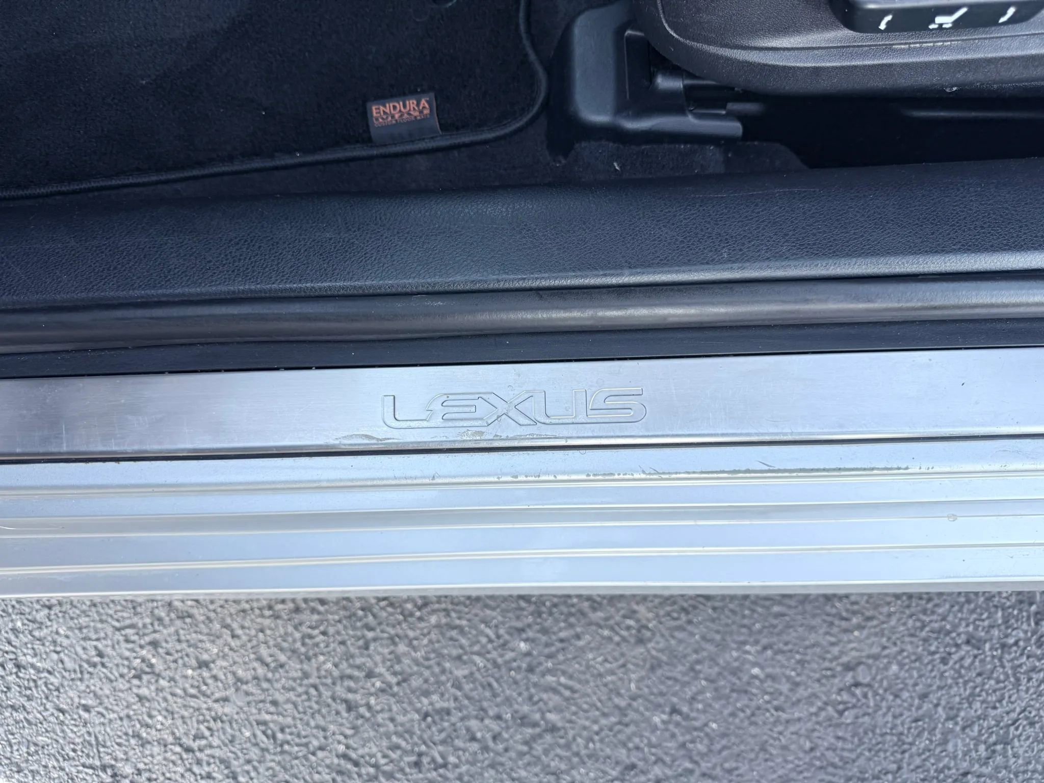 Used 2014 Lexus ES 350 ES 350 Sedan 4D w/ Luxury Package image 13