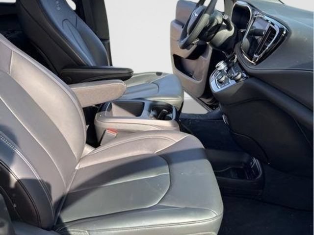 New 2026 Chrysler Pacifica Select w/ S Appearance Package AWD/4WD image 35