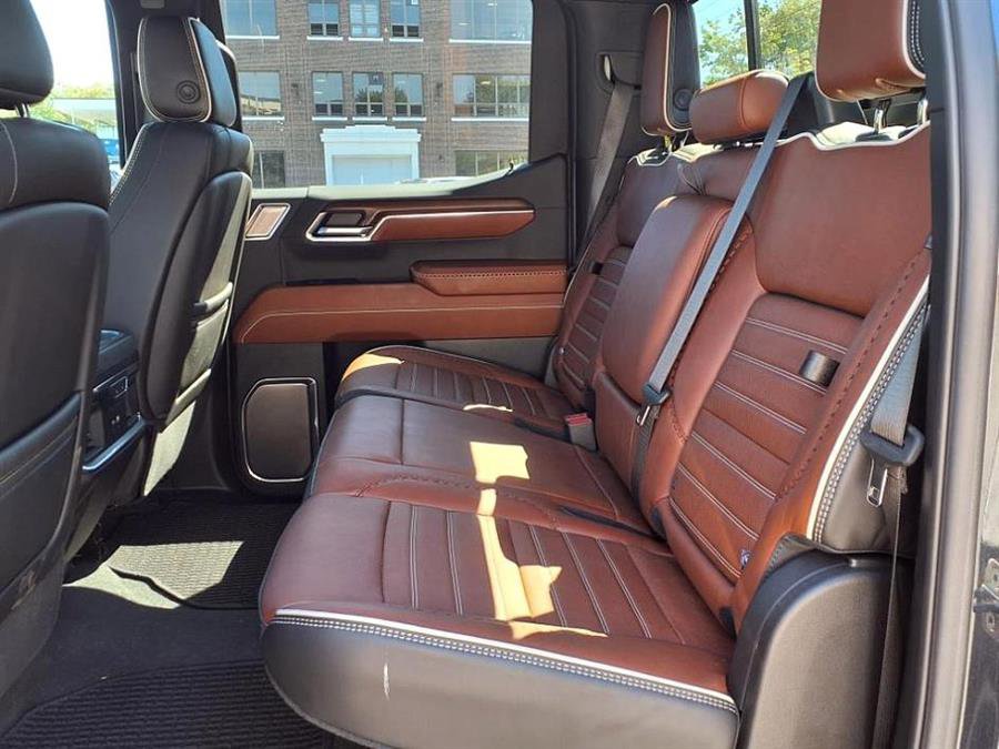 Used 2024 GMC Sierra 1500 Denali Ultimate image 30