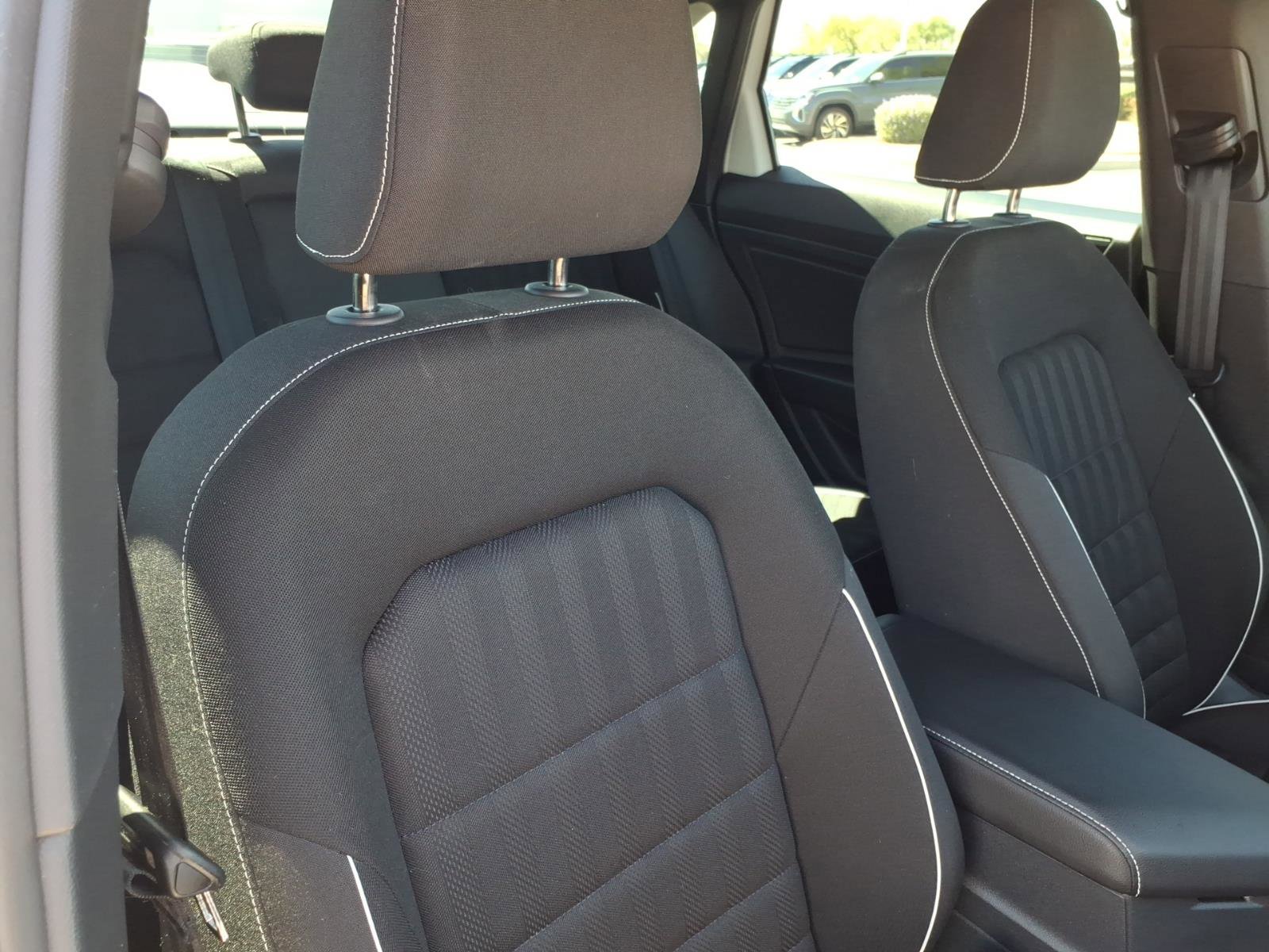 Certified 2023 Volkswagen Jetta Sport image 12