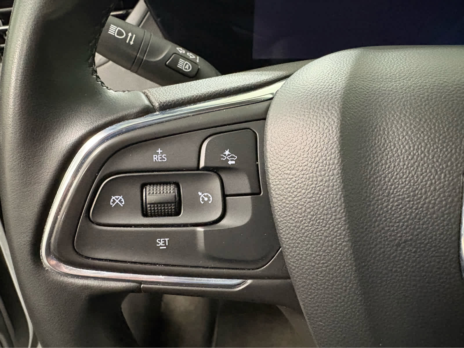 Certified 2024 Buick Encore GX Sport Touring image 18