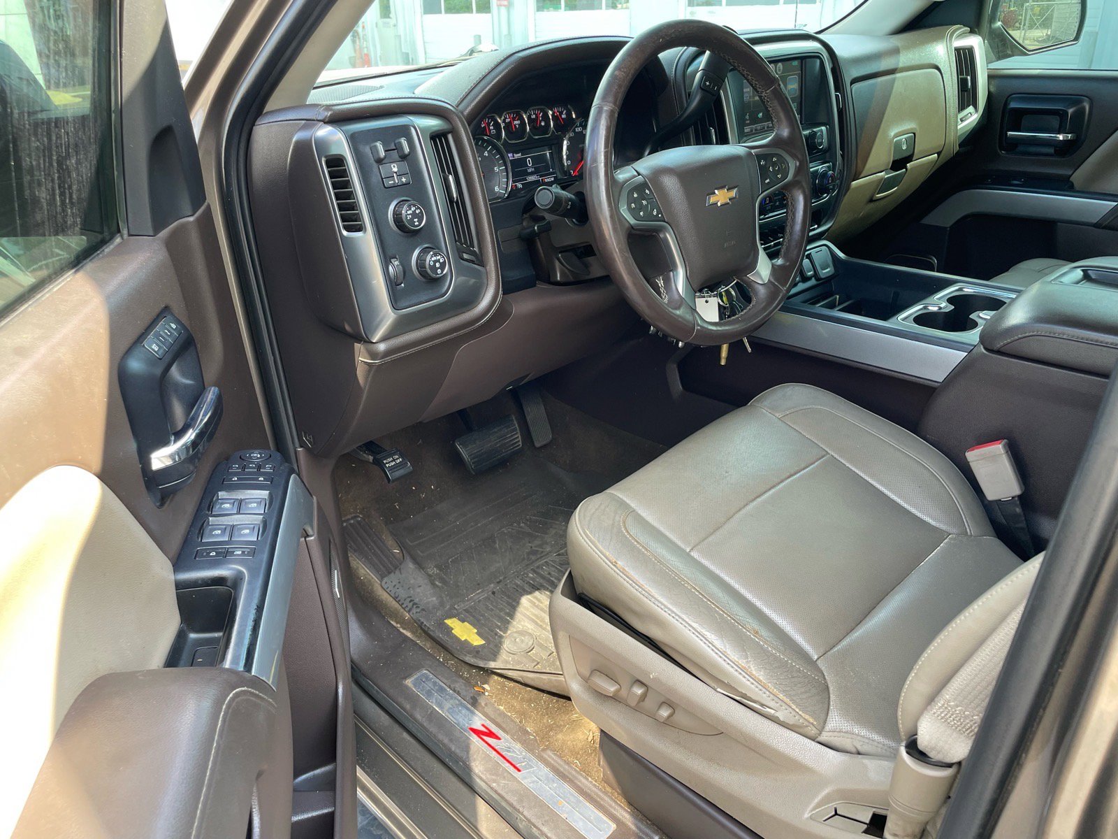 Used 2014 Chevrolet Silverado 1500 LTZ Z71 image 4