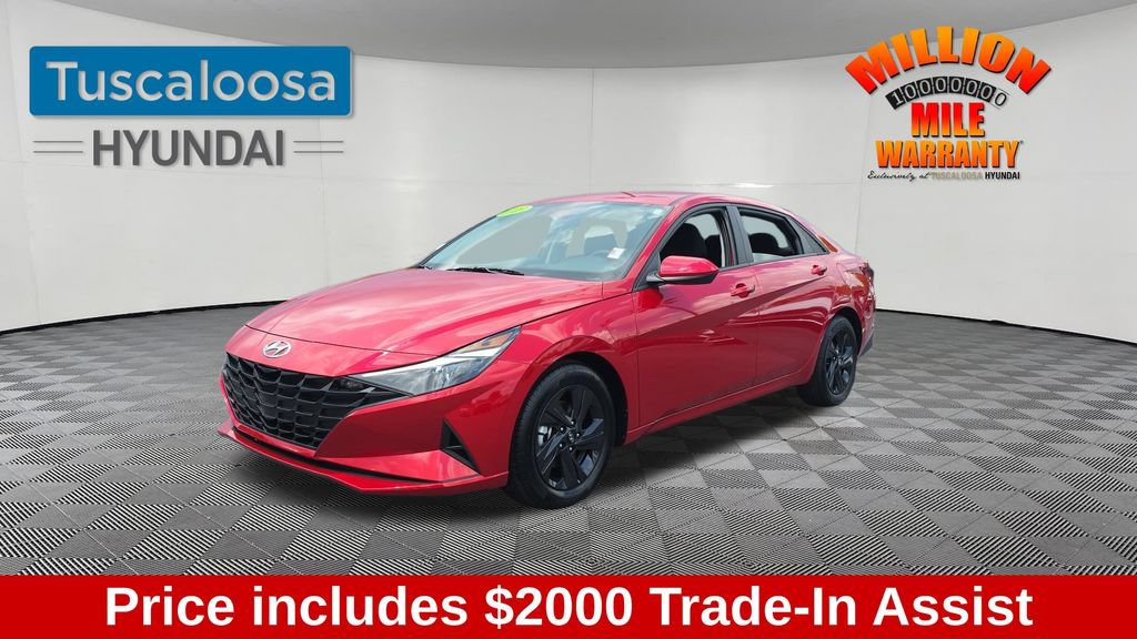 Used 2023 Hyundai Elantra SEL FWD image 3