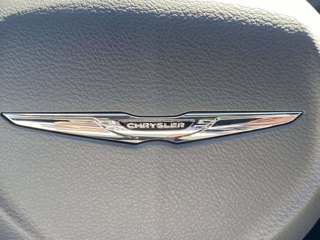 New 2026 Chrysler Pacifica Select w/ S Appearance Package FWD image 28