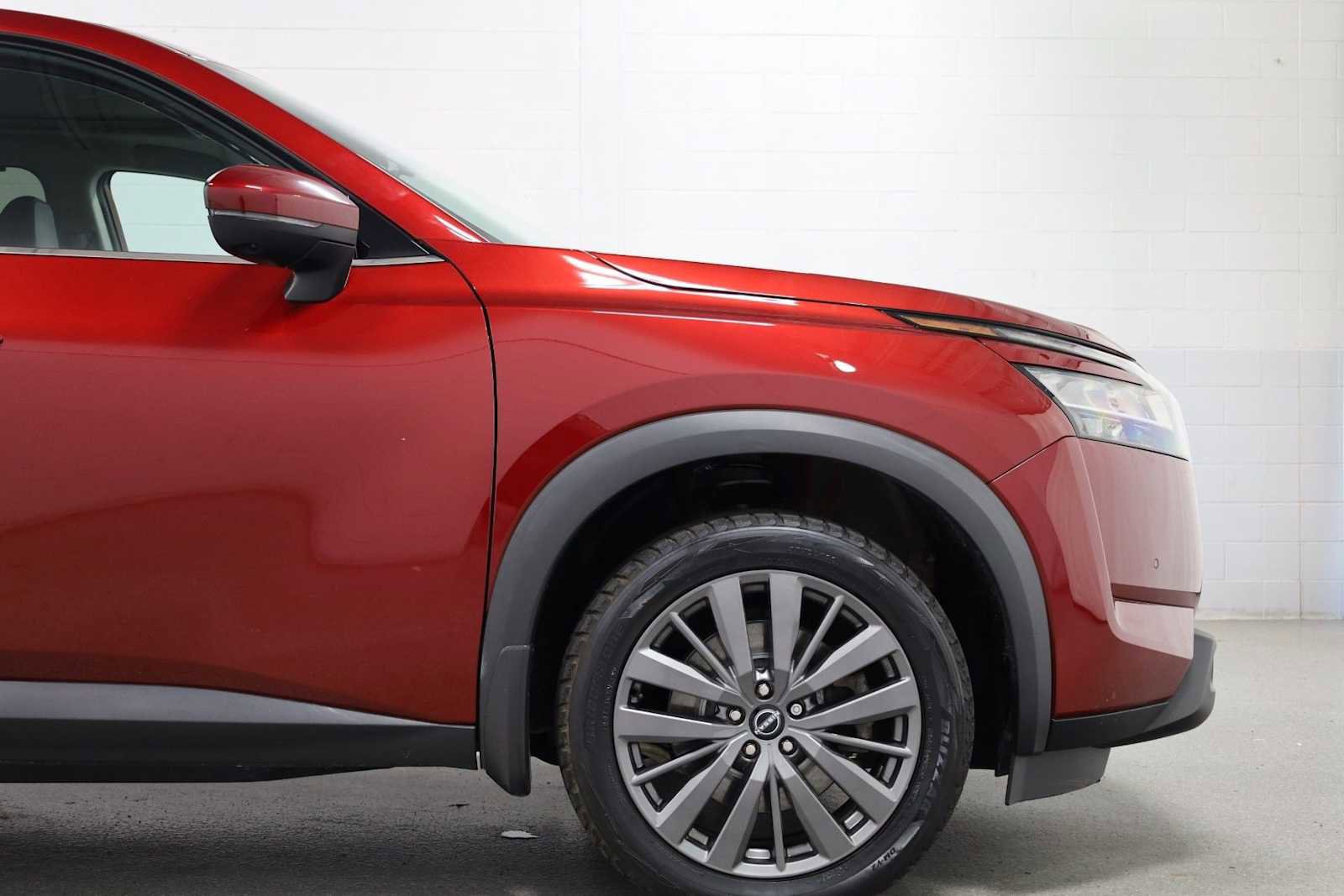 Used 2022 Nissan Pathfinder SL image 11