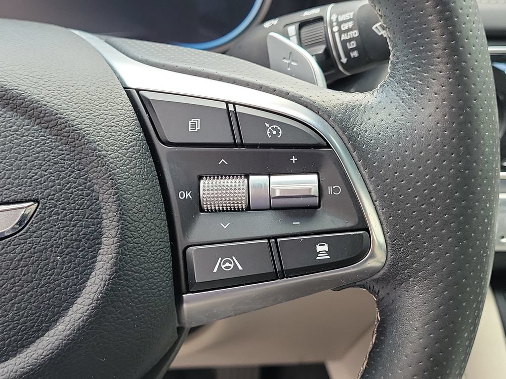 Used 2022 Genesis G70 3.3T RWD image 31