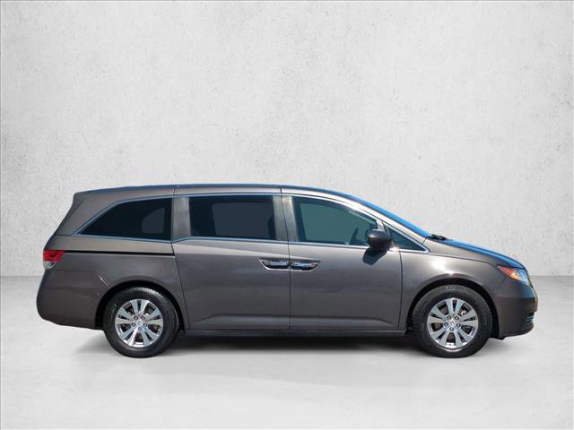 Used 2016 Honda Odyssey SE image 4