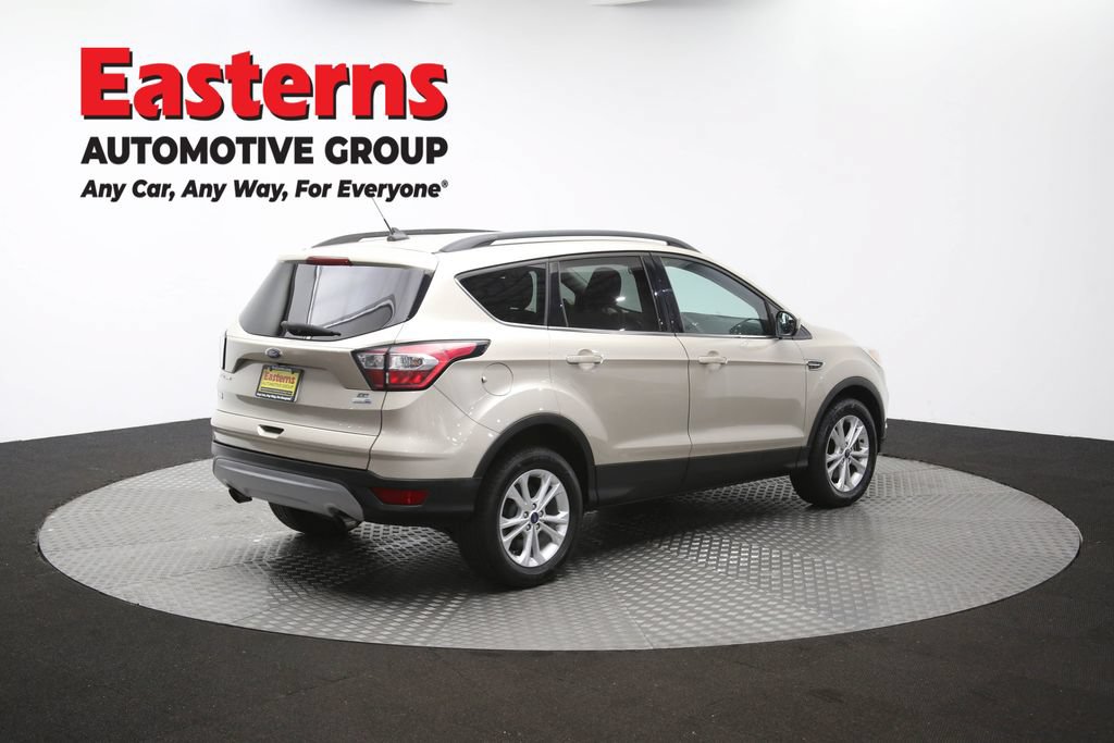 Used 2018 Ford Escape SE w/ SE Sync 3 Package AWD/4WD image 41