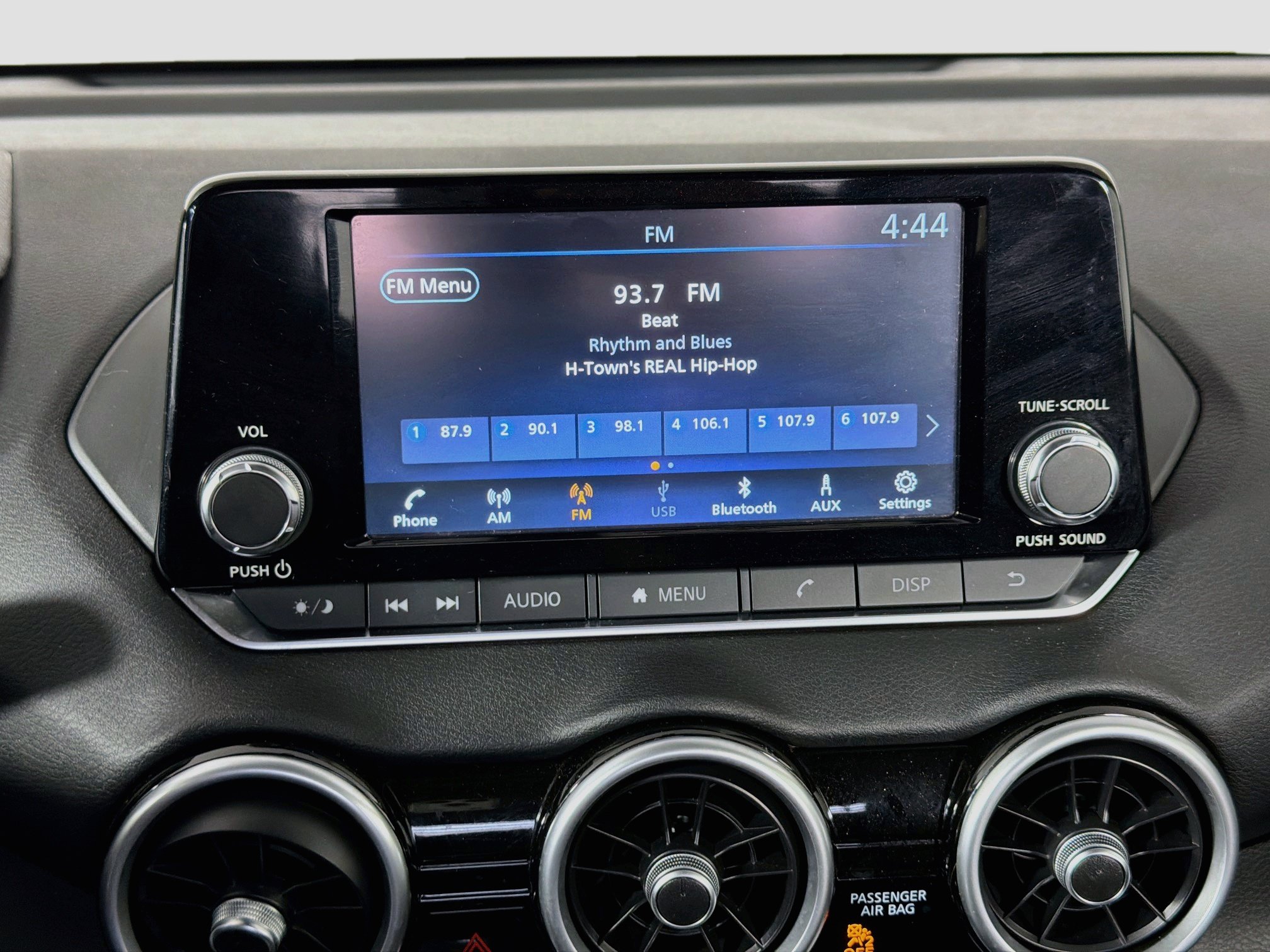 Used 2025 Nissan Sentra S FWD image 21
