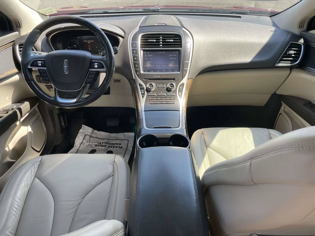 Used 2019 Lincoln Nautilus Select FWD image 11